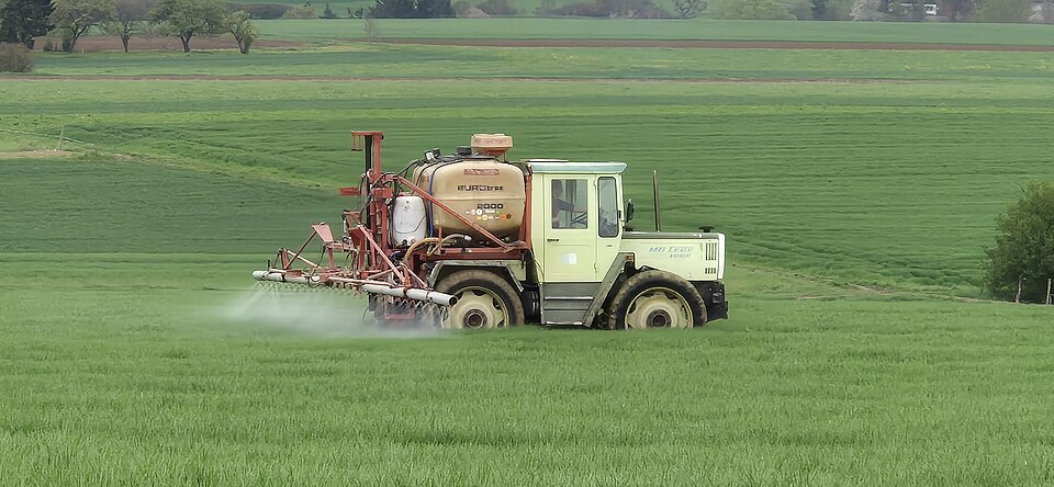Die Schweiz ist auf dem schlechtesten Weg, den Schutz von Gewässern und Wassertieren vor Agrarchemikalien wieder aufzuweichen.